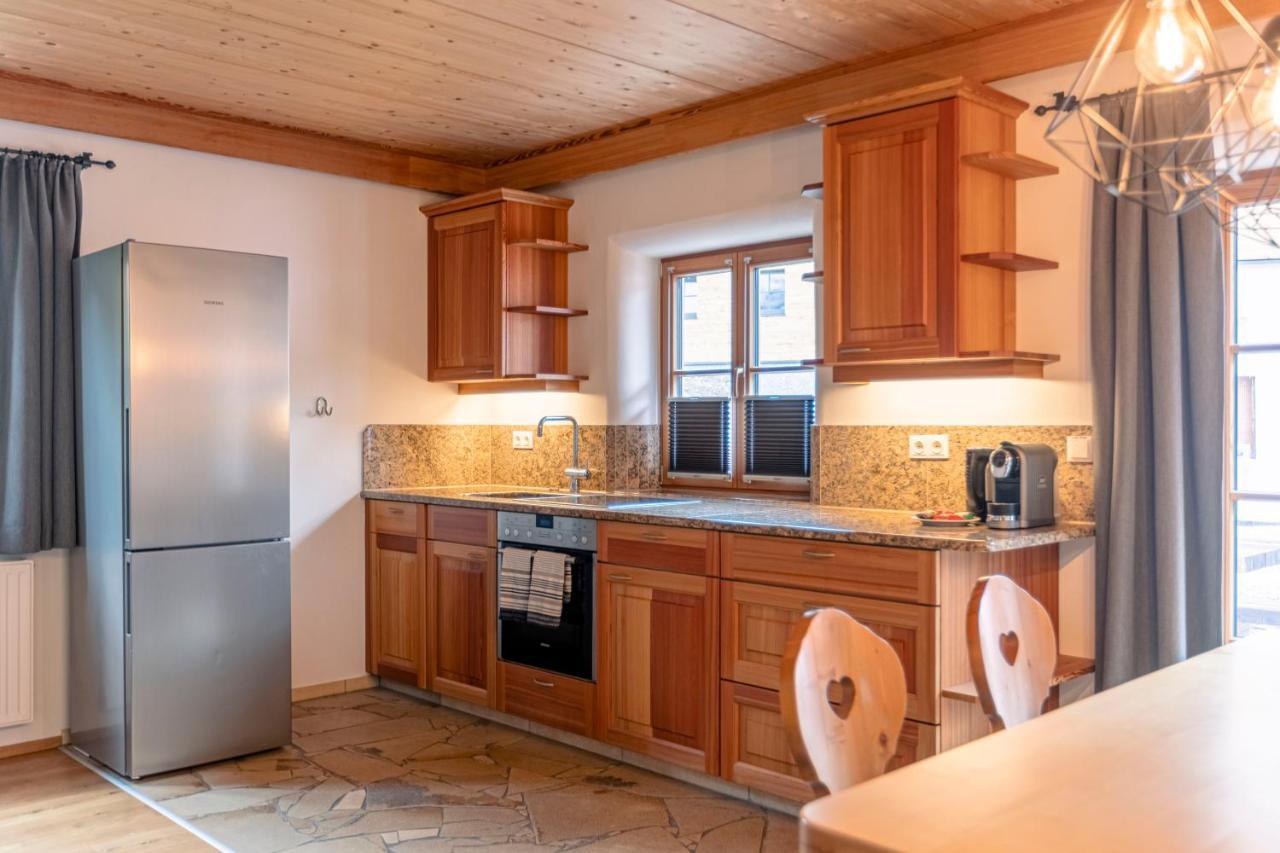 Alpenchalets Lungau By Alps Resorts มาริอัปฟาร์ ภายนอก รูปภาพ